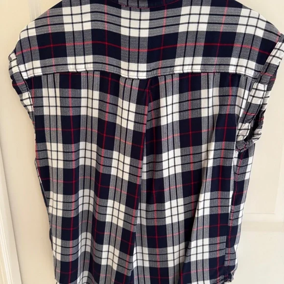 Jachs Girlfriend Top Women's XL Blue Red White Plaid Button Up Sleeveless - Picture 7 of 10